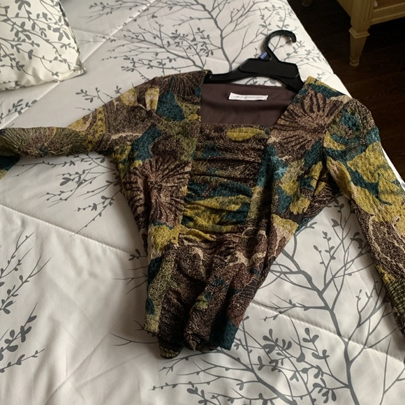 Gorgeous top ! Fits like a glove - Picture 5 of 6